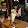 29 Pochage de la chantilly  sur les gaufres au saumon (2)