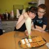 31 Pochage de la chantilly  sur les gaufres au saumon (4)